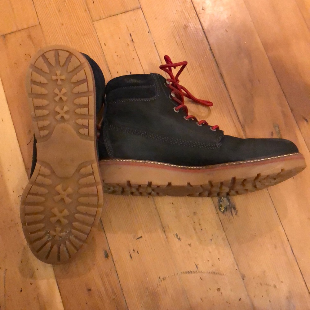 Eric Michael Shearling Lined Boots. - image 3